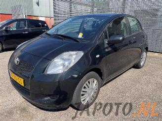 krockskadad bil auto Toyota Yaris Yaris II (P9), Hatchback, 2005 / 2014 1.3 16V VVT-i 2007/4
