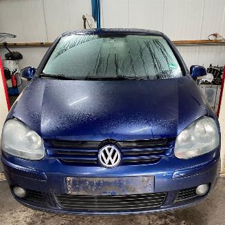 Volkswagen Golf V (1K1) Hatchback 1.6 FSI 16V (BAG) [85kW] 6-BAK picture 1