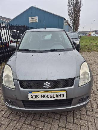 skadebil auto Suzuki Swift (ZA/ZC/ZD1/2/3/9) Hatchback 1.5 VVT 16V (M15A) [75kW] 5-bak 2005/1