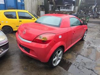 krockskadad bil auto Opel Tigra Tigra Twin Top, Cabrio, 2004 / 2010 1.4 16V 2007/1