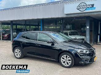 uszkodzony samochody osobowe Renault Mégane 1.3 TCe 140PK Limited LED Keyless Navigatie Climate Cruise 2018/7