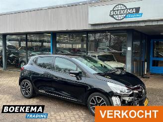 skadebil auto Renault Clio 0.9 TCe Dynamique Navi Camera Climate Cruise PDC Trekh. 2013/6