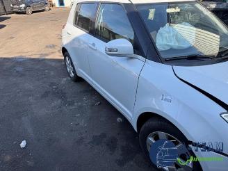 Suzuki Swift Swift (ZA/ZC/ZD1/2/3/9), Hatchback, 2005 / 2011 1.3 VVT 16V picture 9