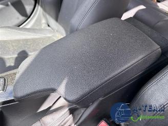 BMW 3-serie 3 serie (F30), Sedan, 2011 / 2018 320i 2.0 16V picture 25