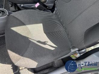 Toyota Aygo Aygo (B10), Hatchback, 2005 / 2014 1.0 12V VVT-i picture 13