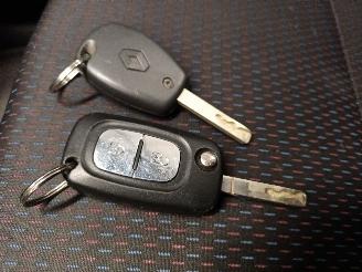 Renault Clio Clio III (BR/CR) Hatchback 1.2 16V 75 (D4F-706) [55kW]  (06-2005/12-20=
14) picture 21