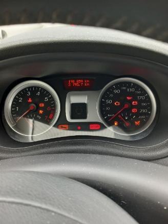 Renault Clio Clio III (BR/CR) Hatchback 1.2 16V 75 (D4F-706) [55kW]  (06-2005/12-20=
14) picture 2