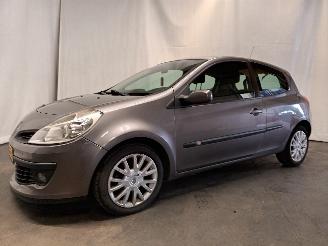 Renault Clio Clio III (BR/CR) Hatchback 1.2 16V 75 (D4F-706) [55kW]  (06-2005/12-20=
14) picture 3