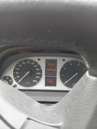 Mercedes B-klasse B (W245) Hatchback 2.0 B-200 16V (M266.960) [100kW]  (03-2005/11-2011)= picture 2