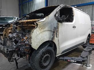 Vrakbiler auto Opel Vivaro Vivaro Van 2.0 CDTI 177 (D20DTR(DW10FDCU)) [130kW]  (03-2019/04-2025) 2021/5