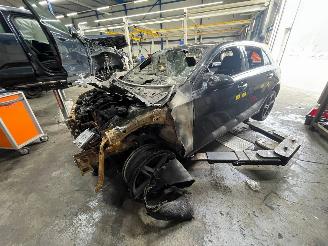 Vrakbiler auto Mercedes A-klasse A (177.0) Hatchback 1.3 A-250 e Turbo 16V (M282.914) [160kW]  (08-2019=
/12-2026) 2021/11