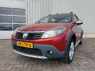 Coche accidentado Dacia Sandero Sandero I (BS) Hatchback 1.6 (K7M-718) [64kW]  (06-2008/12-2012) 2010/7