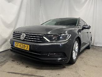 uszkodzony samochody osobowe Volkswagen Passat Passat Variant (3G5) Combi 1.6 TDI 16V (DCXA) [88kW]  (08-2014/11-2020=
) 2015/5