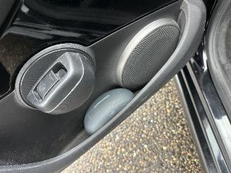 Toyota Aygo Gereserveerd 1.0 VVT-i 68pk aut + f1 Aspiration - nap - airco - facelift - led - bleutooth - elektr ramen - slechts 75dkm picture 24