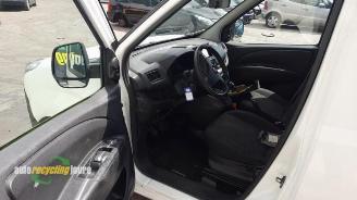 Opel Combo Combo, Van, 2012 / 2018 1.6 CDTI 16V picture 8