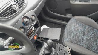 Renault Clio Clio III (BR/CR), Hatchback, 2005 / 2014 1.2 16V 75 picture 19