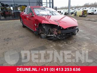 Uttjänta bilar auto Tesla Model S Model S, Liftback, 2012 P85D 2015/3