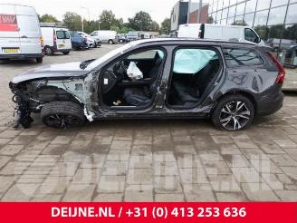 Volvo V-60 V60 II (ZW), Combi, 2018 2.0 B3 16V Mild Hybrid picture 4