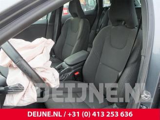 Volvo V-40 V40 (MV), Hatchback 5-drs, 2012 / 2019 1.6 D2 picture 19