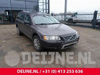 Vrakbiler auto Volvo Xc-70 XC70 (SZ), SUV, 2000 / 2007 XC70 2.4 D 20V 2005/6