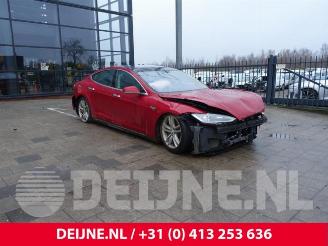 Uttjänta bilar auto Tesla Model S Model S, Liftback, 2012 85 2014/3