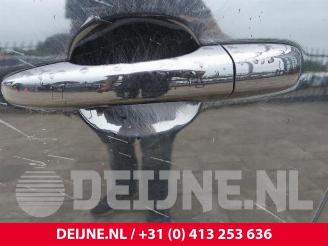 Volvo V-40 V40 (MV), Hatchback 5-drs, 2012 / 2019 2.0 D2 16V picture 14