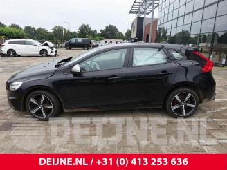 Volvo V-40 V40 (MV), Hatchback 5-drs, 2012 / 2019 2.0 D2 16V picture 4