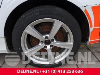 Volvo V-90 V90 II (PW), Combi, 2016 2.0 B6 Mild Hybrid AWD picture 35