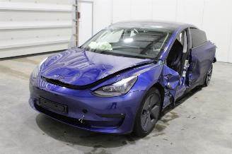 Auto incidentate Tesla Model 3  2021/12