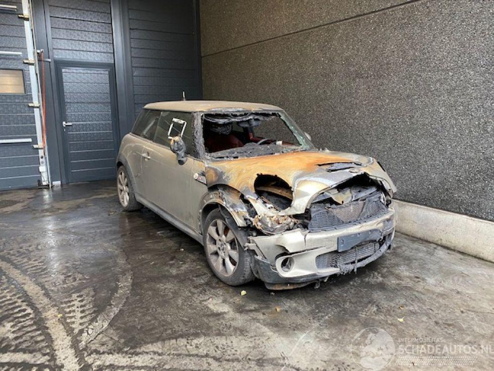Mini Cooper S 1.6 16V Cooper S Hatchback  Benzine 1.598cc 128kW (174pk) FWD 2006-10/2010-02 (MF71; MF72; MF73)