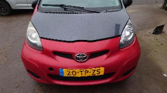 Toyota Aygo 2007 1.0 12v 1KRFE Grijs 1E0 onderdelen picture 9