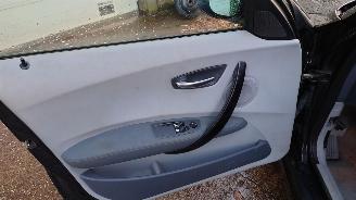 BMW 1-serie E87 118D 2004 M47D20 204D4 Zwart 668 onderdelen picture 13