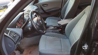 BMW 1-serie E87 118D 2004 M47D20 204D4 Zwart 668 onderdelen picture 14