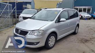 Volkswagen Touran Touran (1T1/T2), MPV, 2003 / 2010 1.9 TDI 105 Euro 3 picture 1