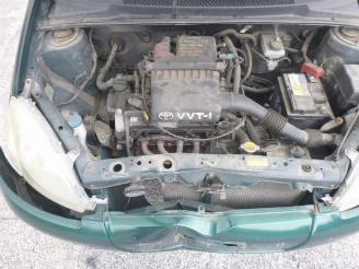 Toyota Yaris 1.0 VVTI picture 17