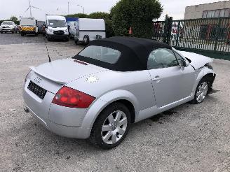 Schadeauto Audi TT ROADSTER 180 2006/2
