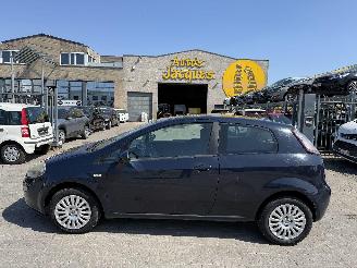 Damaged car Fiat Punto PROBLEM MOTOR 2011/12