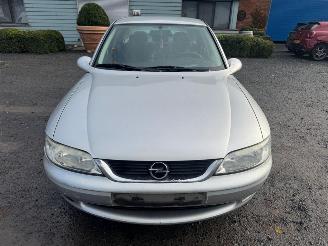 Opel Vectra B picture 2