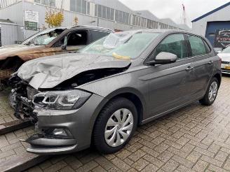 krockskadad bil auto Volkswagen Polo Polo VI (AW1), Hatchback 5-drs, 2017 1.0 TSI 12V 2018/8