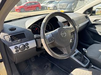 Opel Astra Opel Astra GTC 1.6 Enjoy picture 12