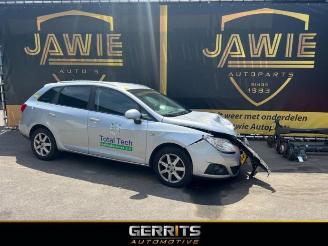 Vrakbiler auto Seat Ibiza Ibiza ST (6J8), Combi, 2010 / 2016 1.2 TDI Ecomotive 2011/4