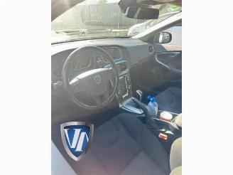 Volvo V-40 V40 (MV), Hatchback 5-drs, 2012 / 2019 2.0 D4 16V picture 5