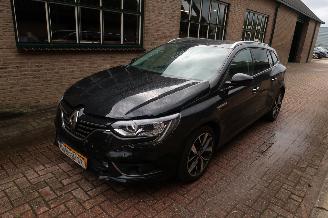 Auto incidentate Renault Mégane Renault Megane Estate 1.3 TCe Bose 2020/8