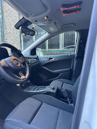 Mercedes B-klasse 220 d Ambition picture 7