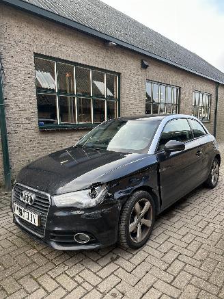 krockskadad bil auto Audi A1 1.4 TFSI 119g. Ambition Pro Line 2010/1