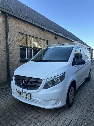 Vaurioauto  passenger cars Mercedes Vito 109 CDI Functional 2015/8