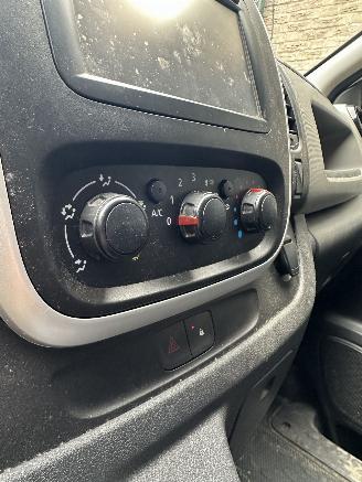 Renault Trafic  picture 8