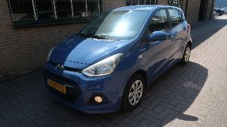  Hyundai  Hyundai i10 1.0i Go! 2015/1