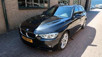 krockskadad bil auto BMW 3-serie BMW 3-serie Touring 320i Edition M Sport Shadow High Executive 2018/4
