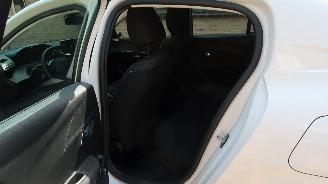 Peugeot 208 Peugeot 208 1.2 PureTech Active picture 20
